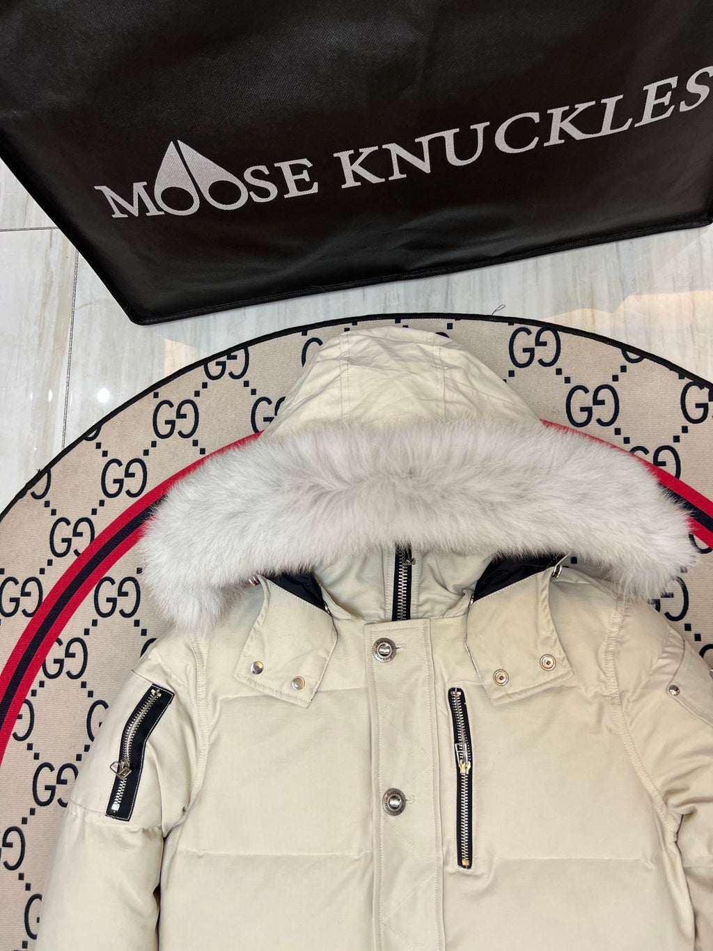 Moose Knuckles Ivory White Plush-Trim Hooded Quilted Parka