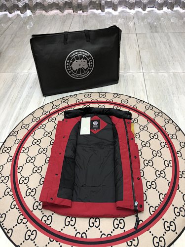 Canada Goose Red Logo Patch Quilted Puffer Vest