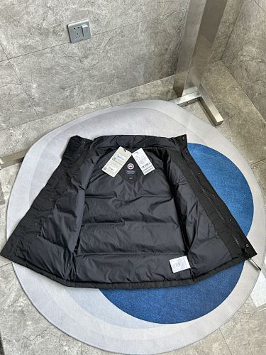 Canada Goose Black Tonal Logo Quilted Puffer Vest