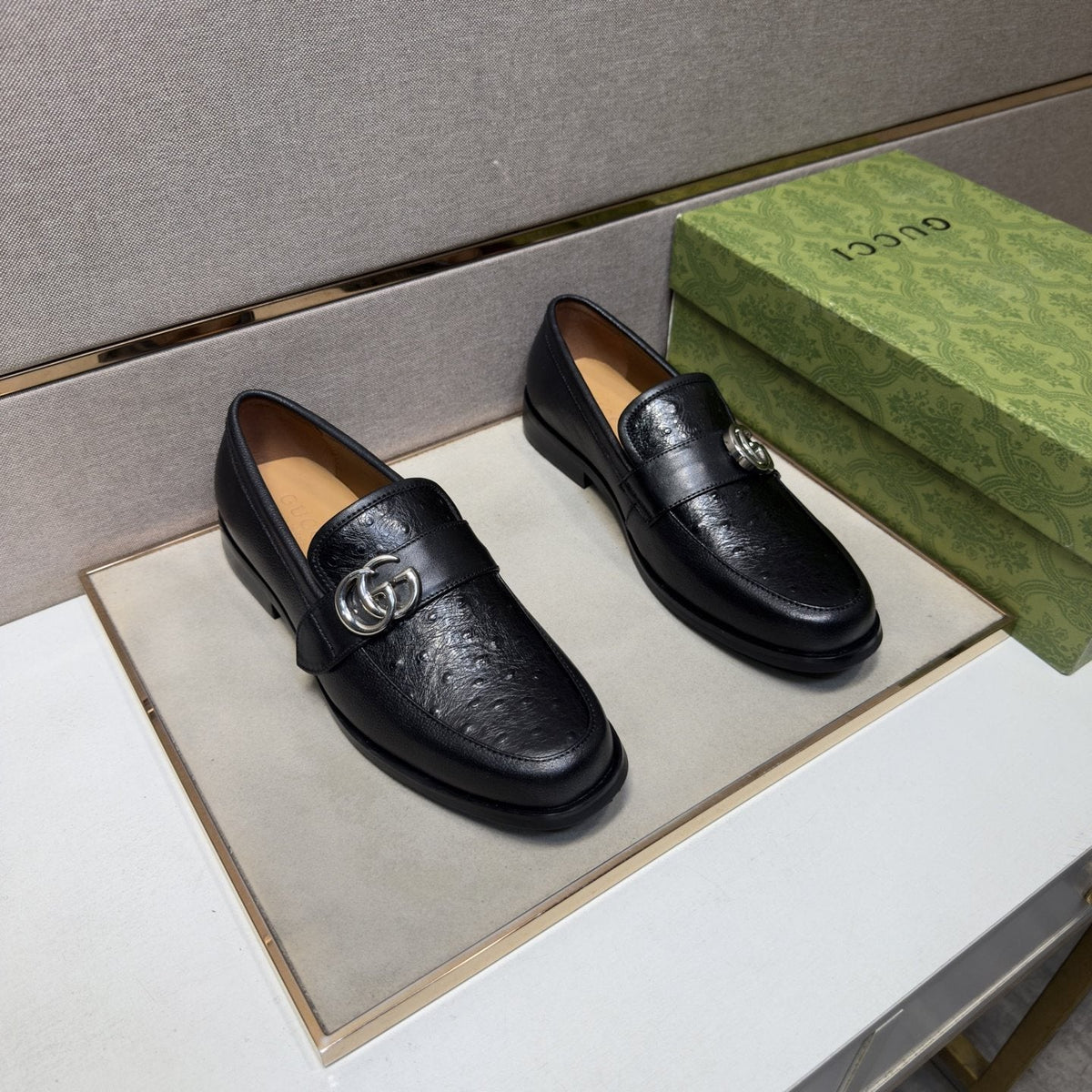 Gucci Men's Black Metal-Hardware Loafers - Leather Lining