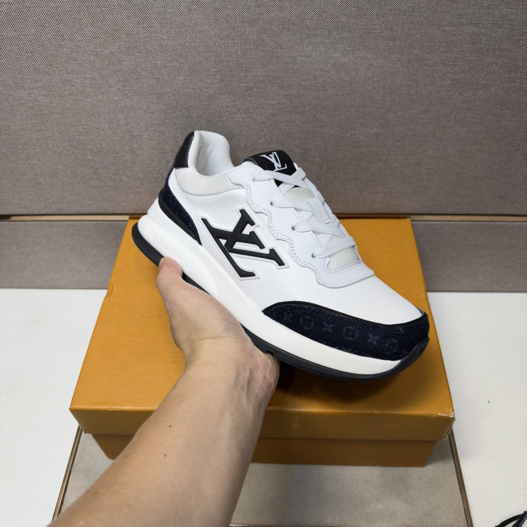 Louis Vuitton Contrast-Trim Low-Top Sneakers