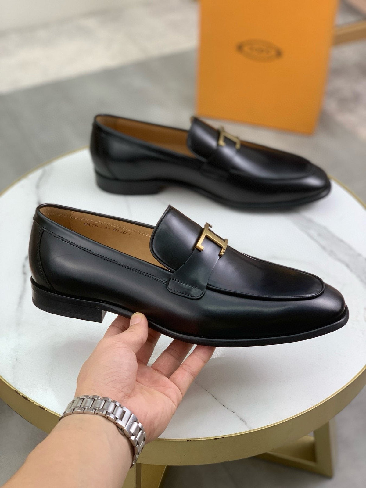 TOD'S Men's Black Gold-Tone Hardware Loafers