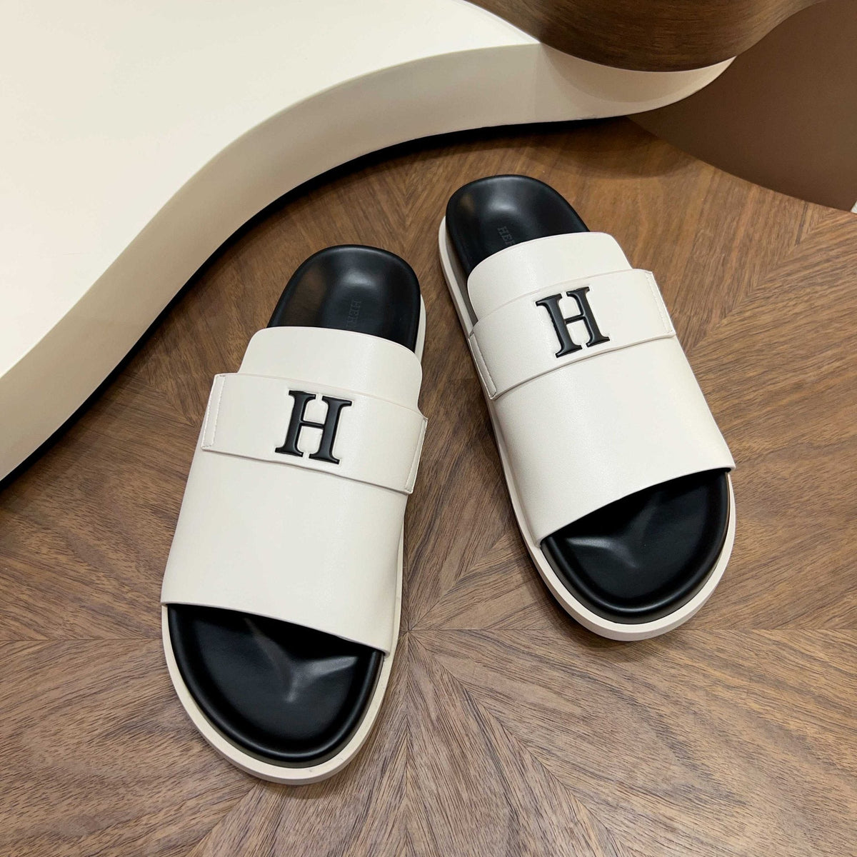 Hermès Men's H Hardware Slide Sandals